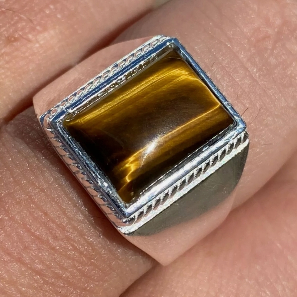 Men's ring